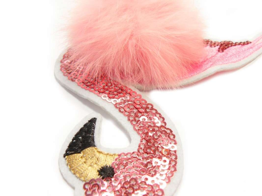 Paillettenmotiv "Flamingo mit Fellpuschel" Detail